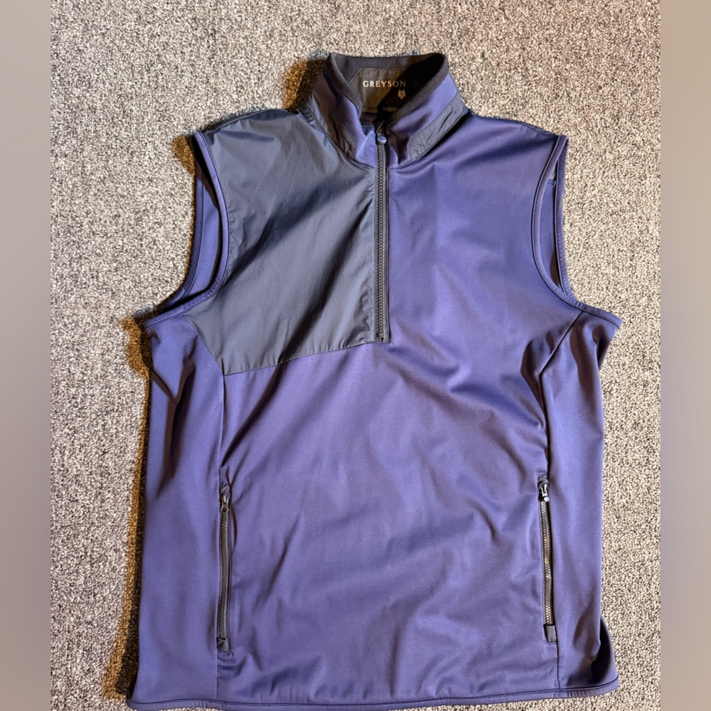 Greyson Blue and Gray Sleeveless Vest small